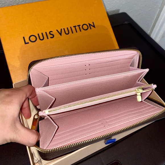 Louis Vuitton wallet - Picture 3 of 3